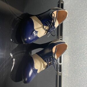 Chase + Chloe Dora Retro Pinup Wingtip Oxfords Navy & White Size 8